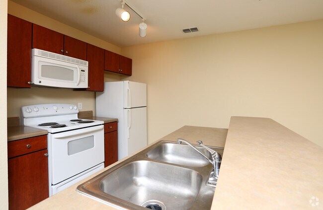 1HAB/ 1BA - Cocina - PALMETTO RIDGE