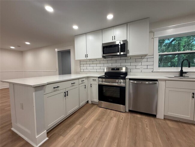 Foto del edificio - 3901 SE 13th Terrace