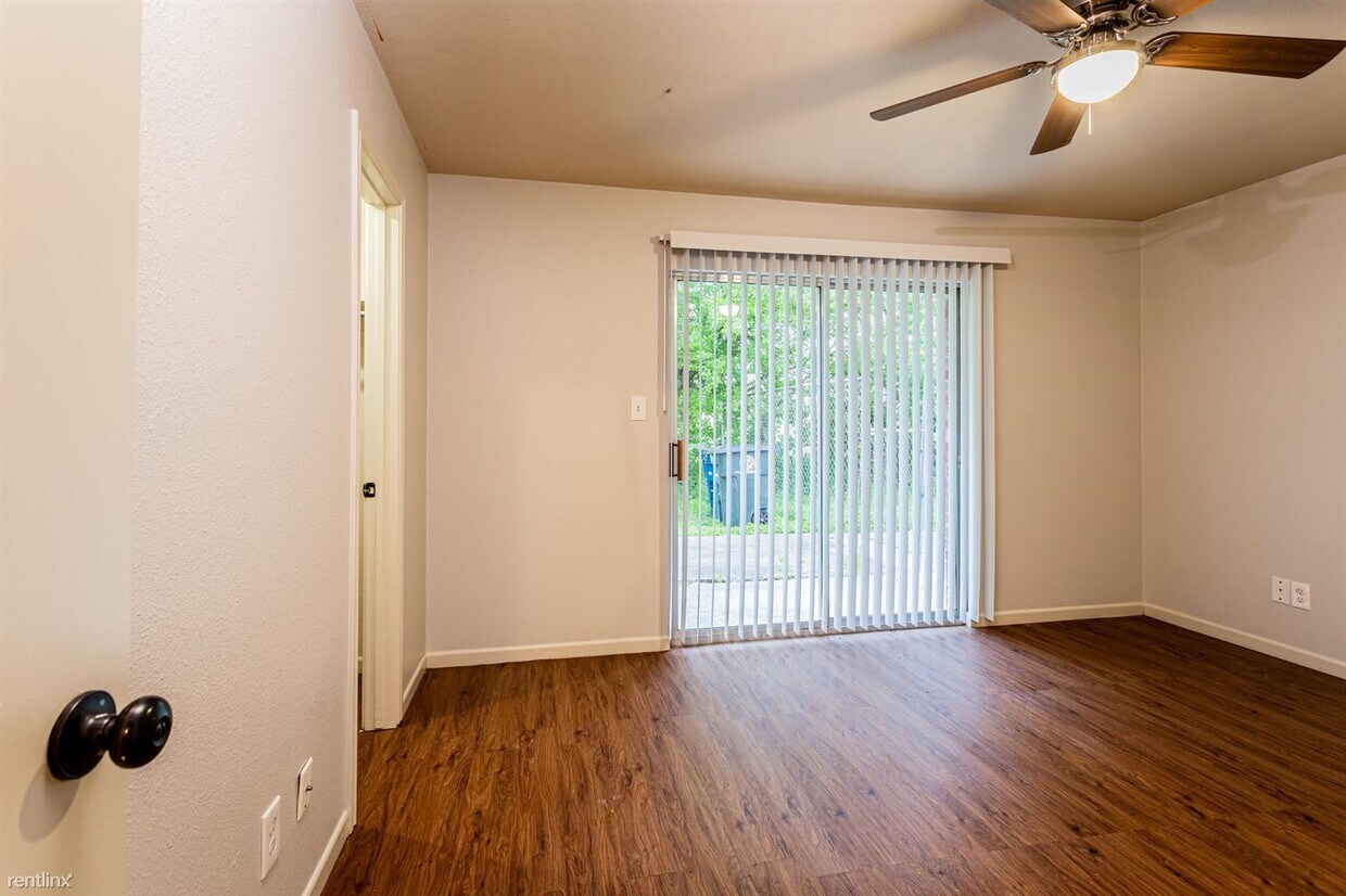 Primary Photo - 1044 Linde Ave