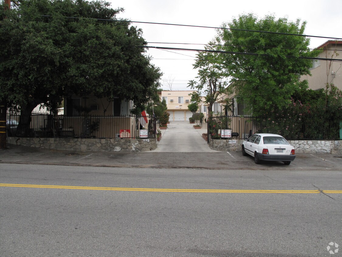 Foto principal - 10254 Tujunga Canyon Blvd