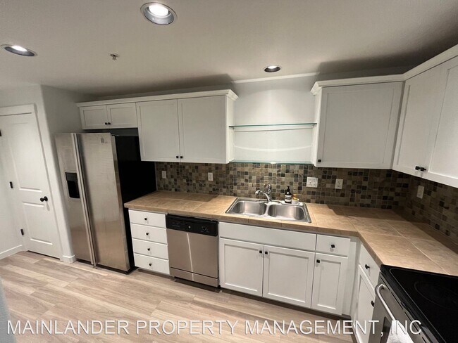 Building Photo - 2 br, 1 bath House - 8852 NE BRENTFORD WAY
