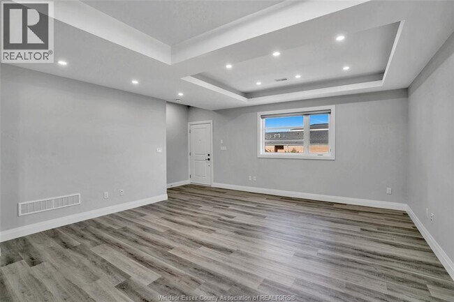 Building Photo - 1054 Howard Ave