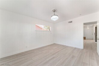 Building Photo - 3008 Lawndale St
