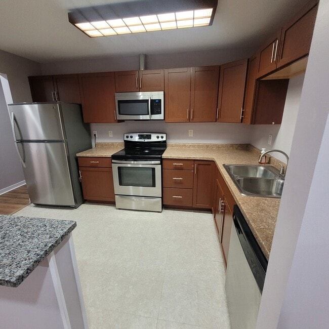 Foto del edificio - 803 Garden Cir