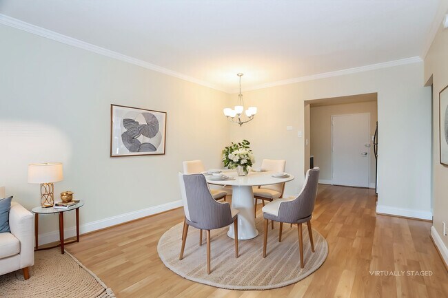 Foto del edificio - 240 M St SW