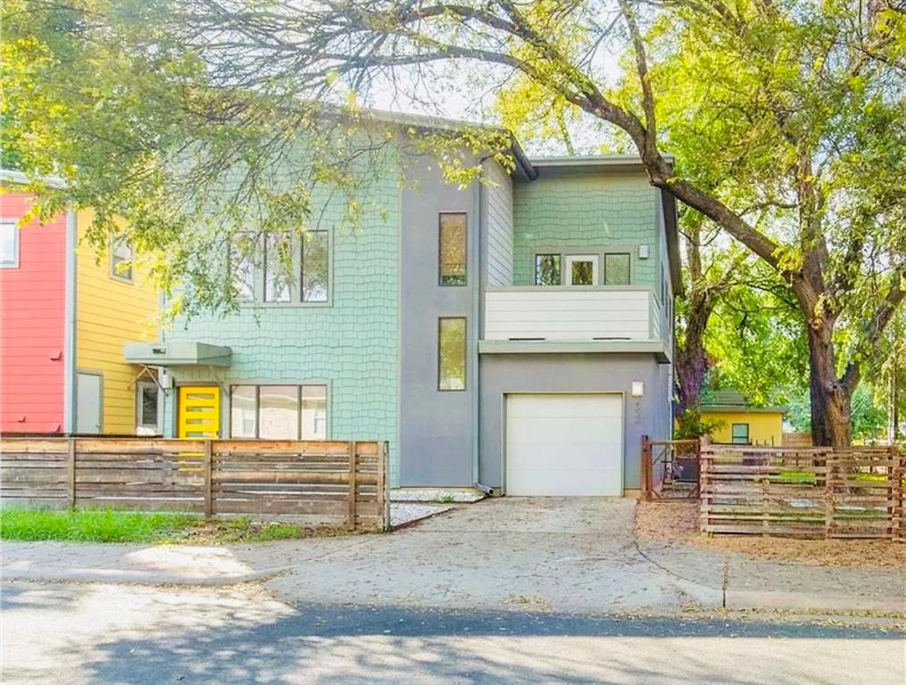 Primary Photo - 2024 E 2nd St