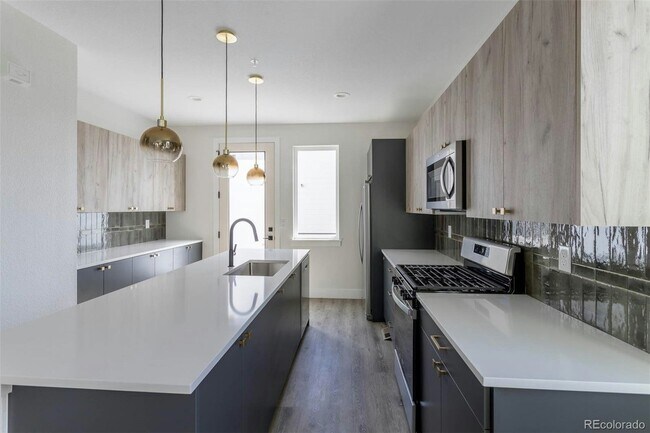 Foto del edificio - 5268 West 16th Avenue