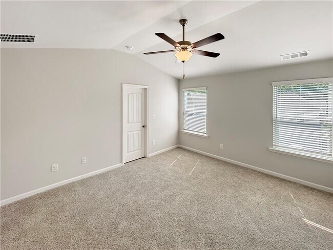 Building Photo - 4711 Blake Lp