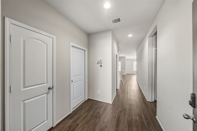 Foto del edificio - 20342 Green Mountain Dr