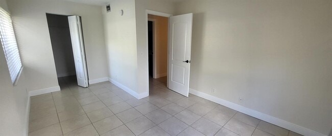 Foto del edificio - 4850 Sable Pine Cir