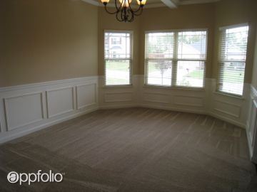 Building Photo - 7265 Round Stone Dr