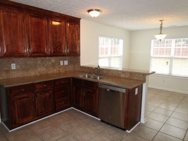 Foto del edificio - 3472 Skyland Ridge Ct