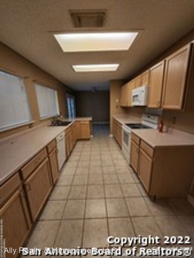 Foto del edificio - 4 br, 2.5 bath House - 9906 Stonefield Place