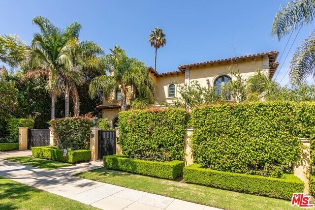 Primary Photo - 506 N Palm Dr