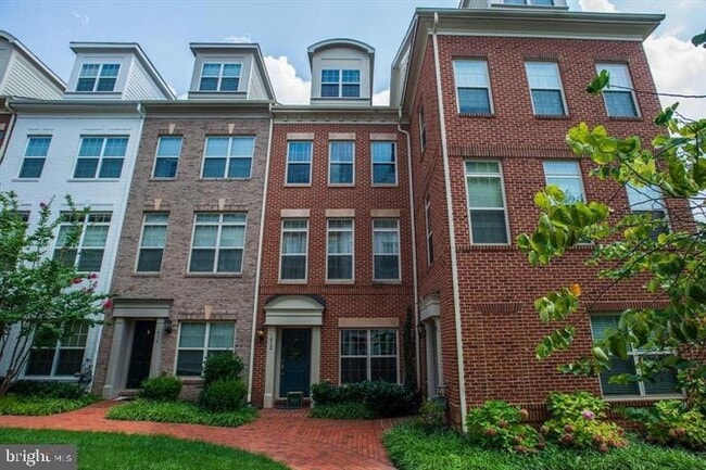 Photo - 412 N Thomas St Townhome