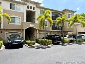 Building Photo - 100 Crestwood Ct N