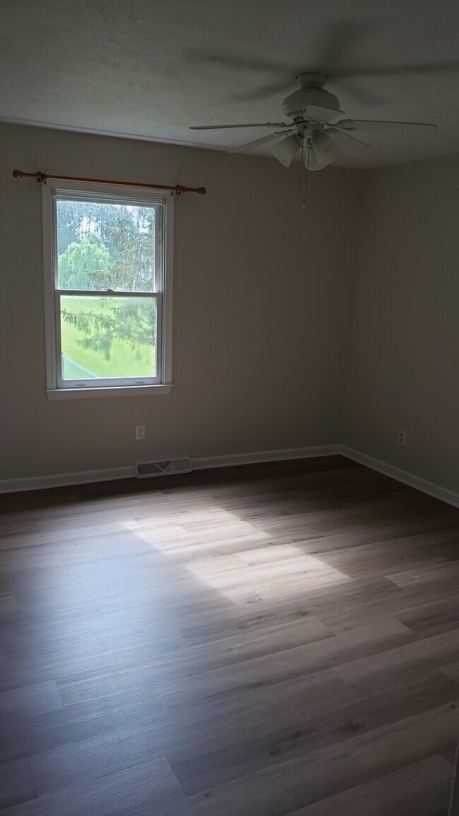 Foto del edificio - 6541 Spring Hill Rd