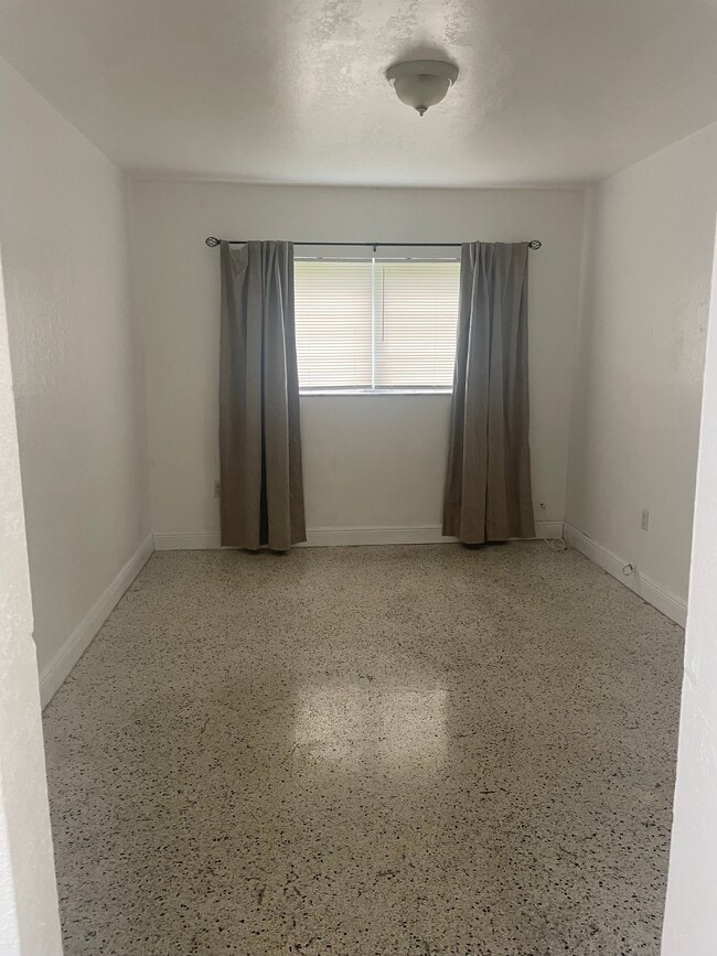 Badroom - 665 NE 83rd Ter (Miami, FL) Apartment