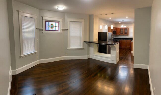 Building Photo - 22 Rowell St