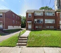 Building Photo - 212 N Wycombe Ave