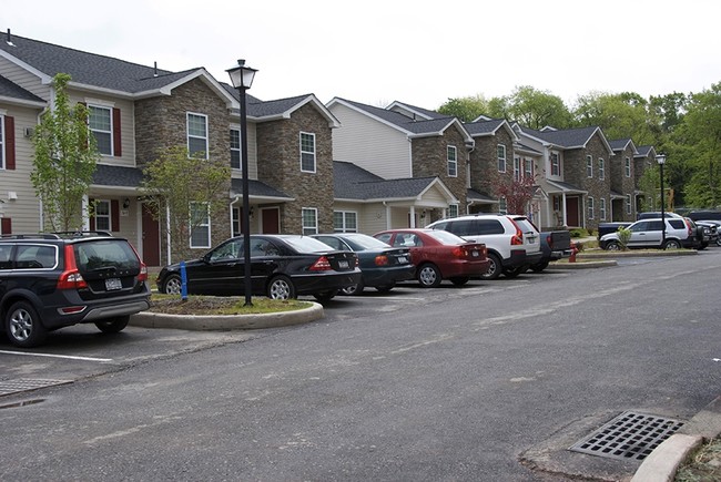 Primary Photo - Liberty Commons Senior Apartments