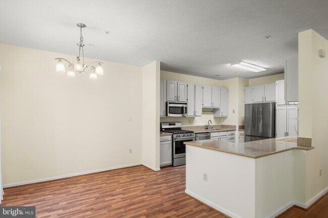 Foto del edificio - 6035 Grenfell Loop