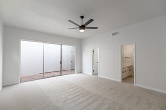 Building Photo - 20 Charleston N