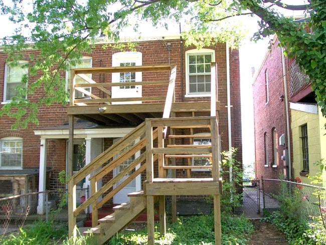 Photo - 1210 Wallace St House