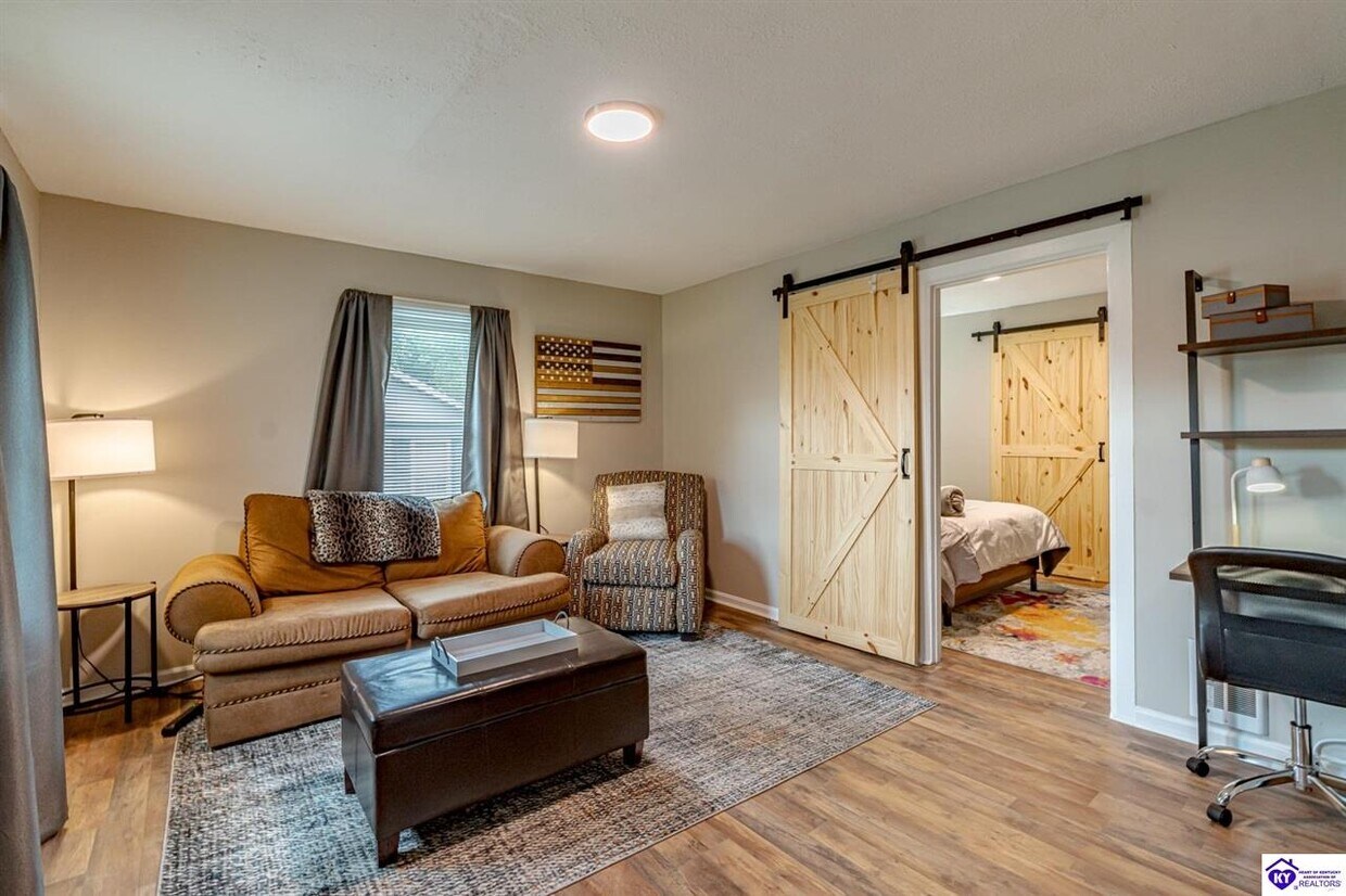 Foto principal - 203 Rogersville Rd