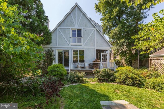 Building Photo - 5119 Manning Dr