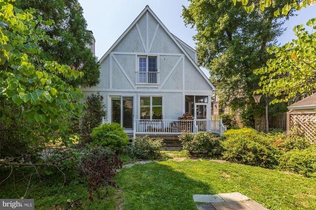 Foto del edificio - 5119 Manning Dr