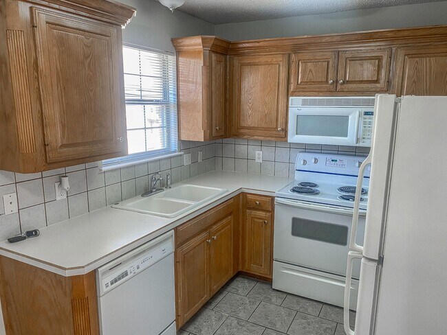 Foto del edificio - 6704 4th St