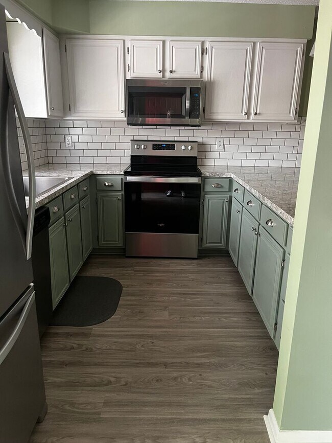 Building Photo - Waterfront Townhome in Fairfield Harbour