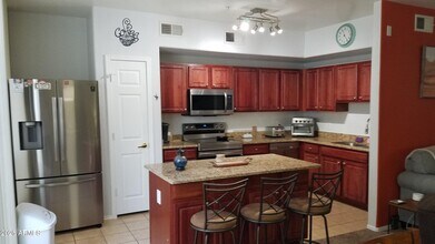 Building Photo - 18250 N Cave Creek Rd