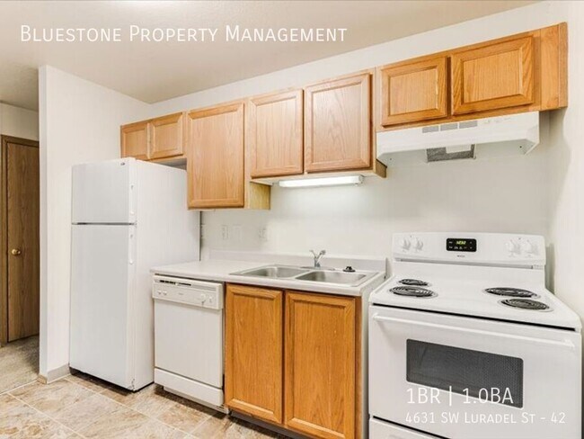 Foto del edificio - 4631 SW Luradel St