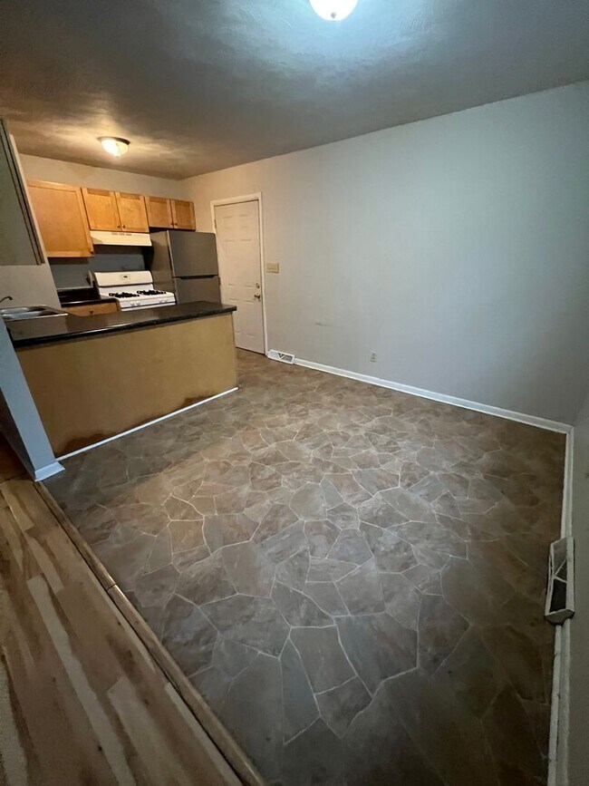 Foto del edificio - 2316 Yale Blvd