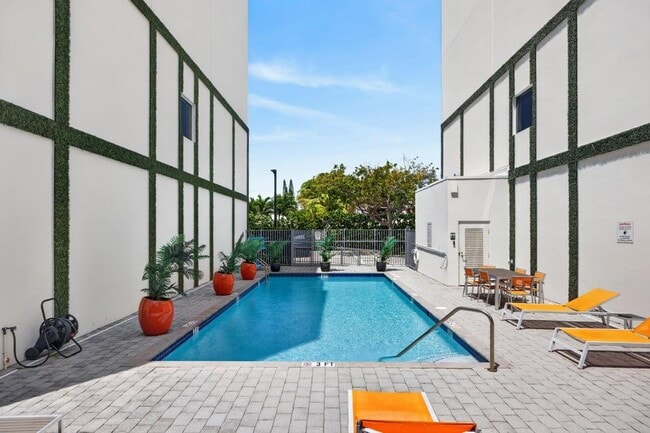 Foto del edificio - 1044 NE 18th Ave