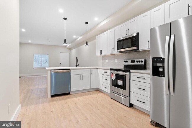 Foto del edificio - 2539 Cecil B. Moore Ave