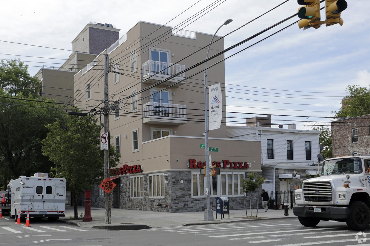 Foto del edificio - 31-01 21st St