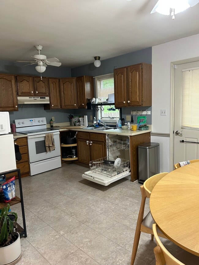 Foto del edificio - 861 Greenbriar Ln
