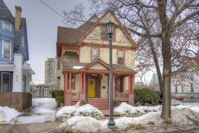 Foto del edificio - 432 Ridgewood Ave