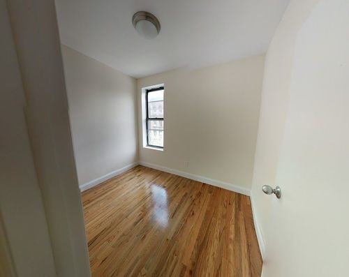 Foto del edificio - 200 W 80th St