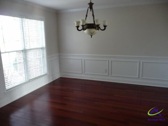 Building Photo - 119 Southwind Dr