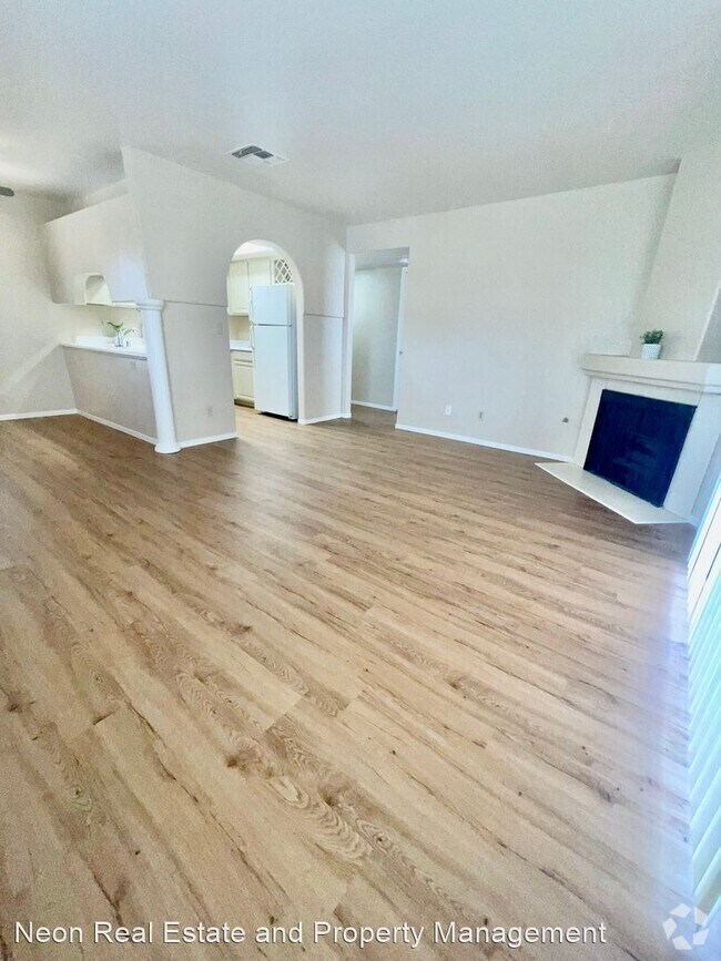 Copper Canyon Apartments under 400 Henderson, NV 1 Rentals