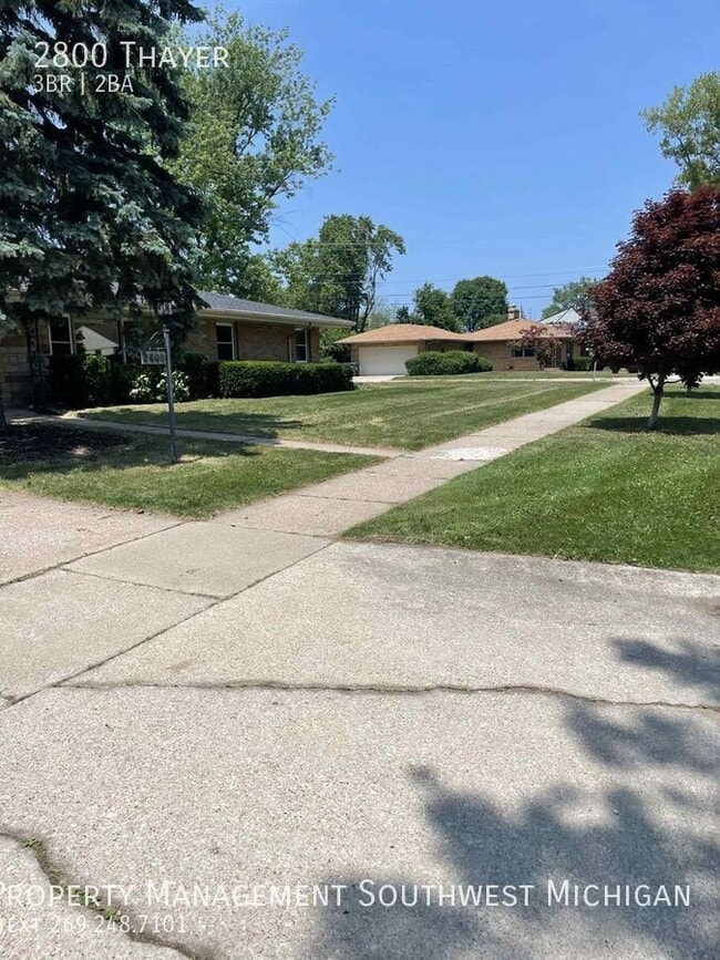 Building Photo - 2800 Thayer-
