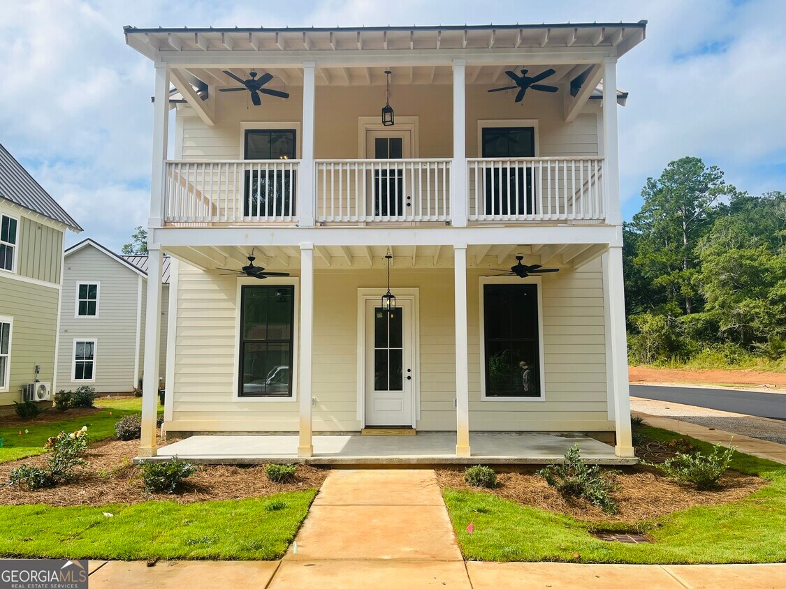 Foto principal - 101 Gardenia Ln