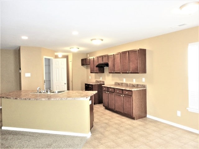 Foto del edificio - 15449 Harmon Pl