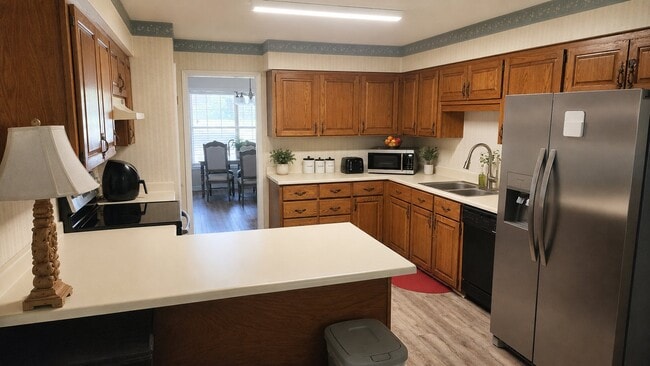 Building Photo - 416 Christopher Dr