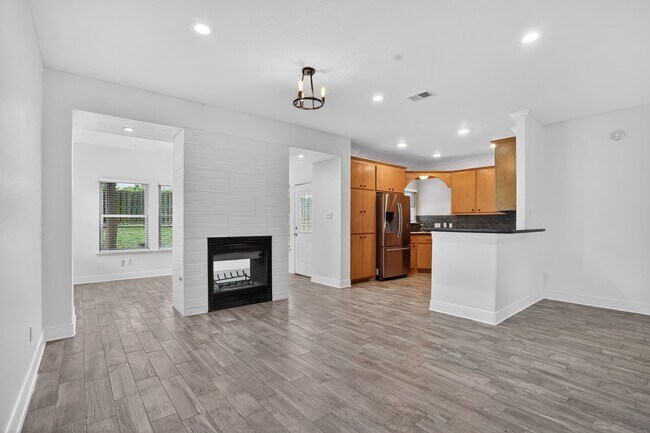 Foto del edificio - 4313 Windswept Dr