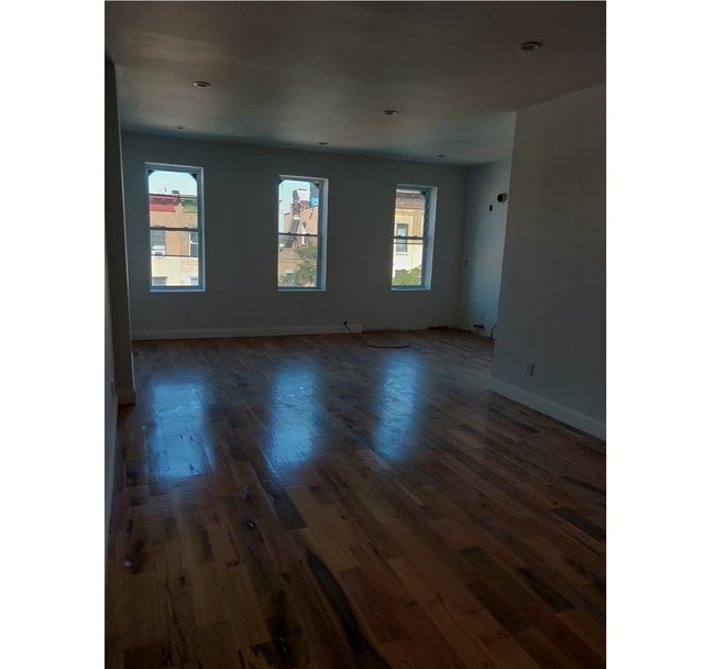 Building Photo - 4509 5th Ave